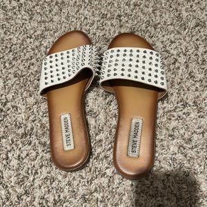 Studded slides